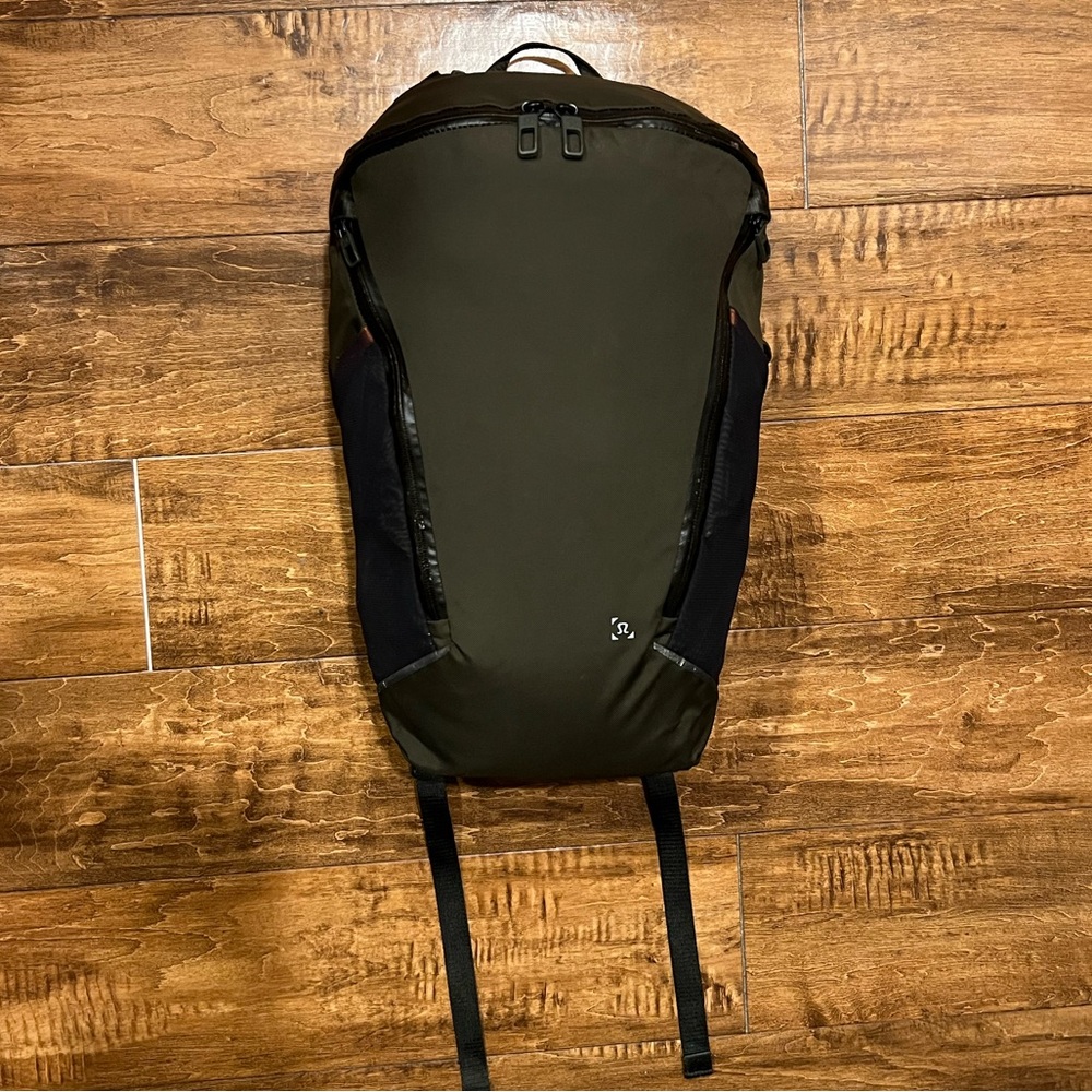 Gently Used Lululemon More Miles Active Backpack *17L - Olive Green